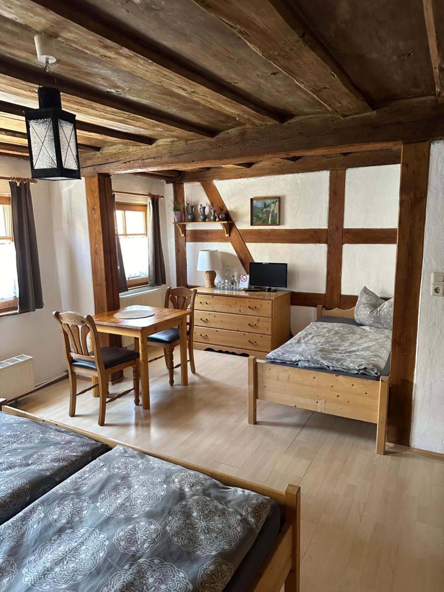 Altstadtpension Zirndorf Buitenkant foto